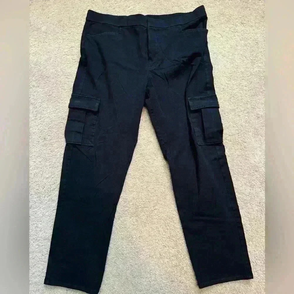 Isaac Mizrahi Live! Cargo Pants Size 16 Tall Black Closet Staple Minimal Capsule - Picture 1 of 9